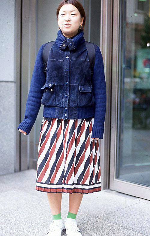 00082 20歳 女性 大学生 (ファッションビジネス専攻)