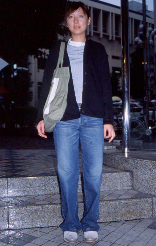 00418 19歳 女性 専門学校1年生（スタイリスト科）