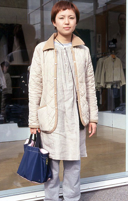 00585 22歳 女性 美容師