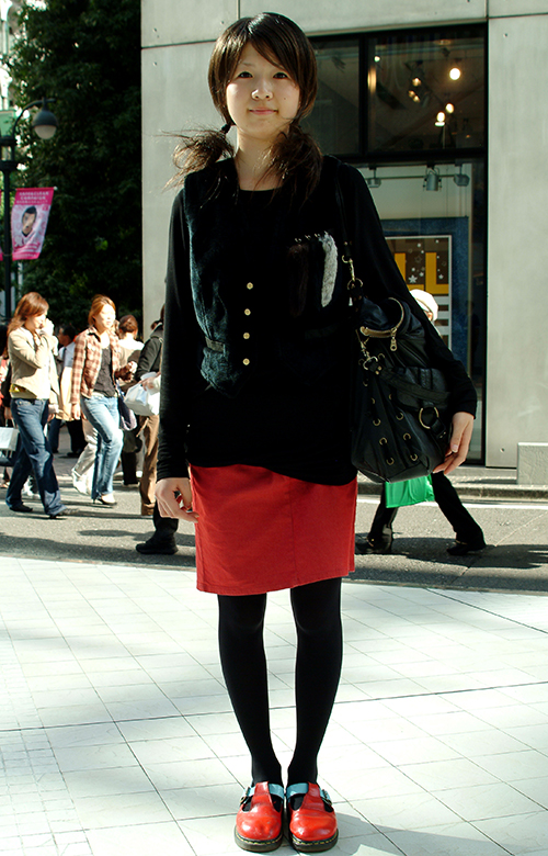 01686 18歳 女性 大学生（法律）