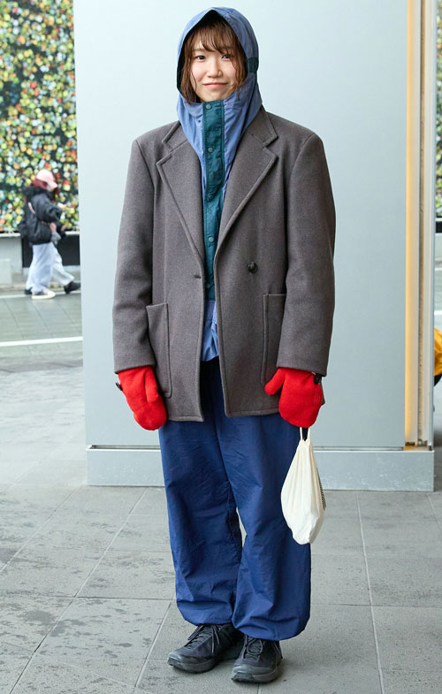 09822 25歳 女性 会社員（製造業）