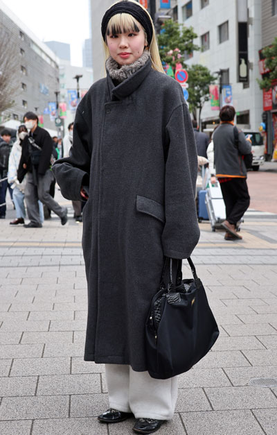 09839 23歳 女性 アクセサリーデザイナー