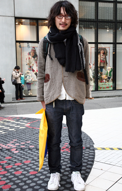 03134 28歳 男性 会社員（デザイナー）