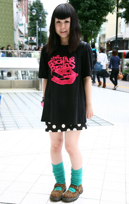 03469 21歳 女性 専門学校3年生（ファッションアパレルデザイン）