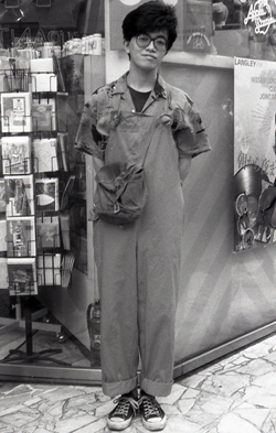 int047_s02 歳 男性 専門学生