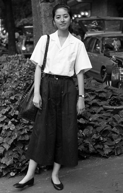 int048_h04 22歳 女性 モデル