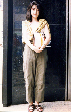 int062_j04 19歳 女性 大学生