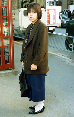 int064_s05 19歳 女性 会社員