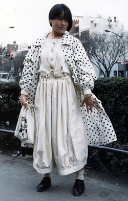 int068_h01 17歳 女性 高校生