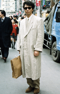 int068_j02 19歳 男性 専門学校（設計）