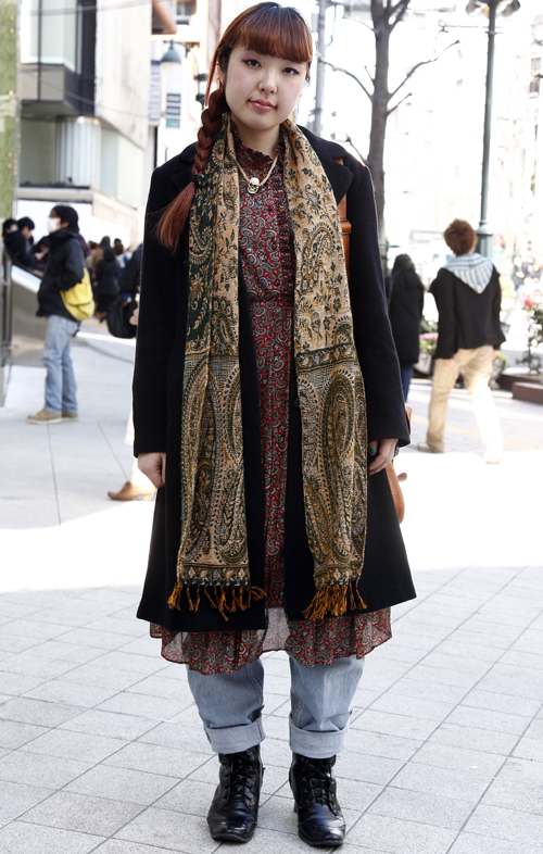 04041 19歳 女性 専門学校2年生（AMD科）