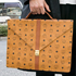ストリートファッション,ストリートスナップ,ファッションスナップ,across,アクロス,バッグ,MCM,,,
