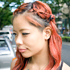 ストリートファッション,ストリートスナップ,ファッションスナップ,across,アクロス,ヘアスタイル,かりあげ,赤,小麦肌
