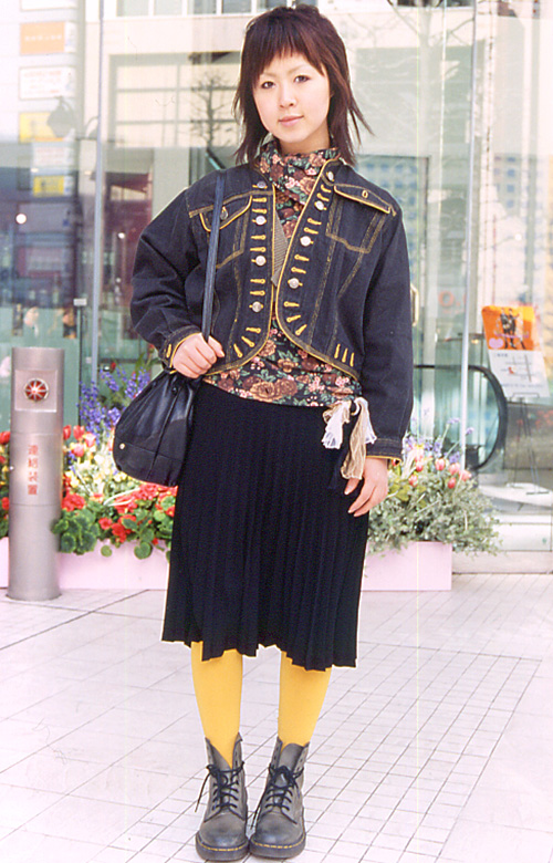 01483 17歳 女性 高校2年生