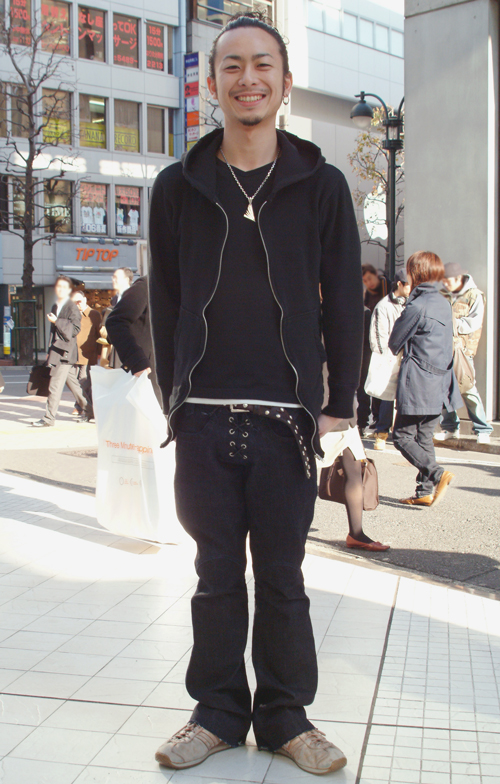 01826 24歳 男性 会社員（アパレル販売）