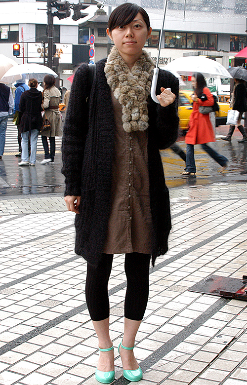 02248 25歳 女性 フリーター（パチンコ店コーヒー販売）