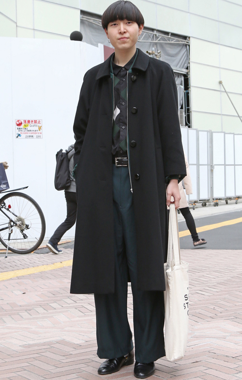 06715 19歳 男性 大学2年生（経済）