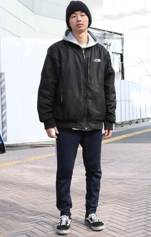 06744 19歳 男性 専門学校1年生（公務員コース）