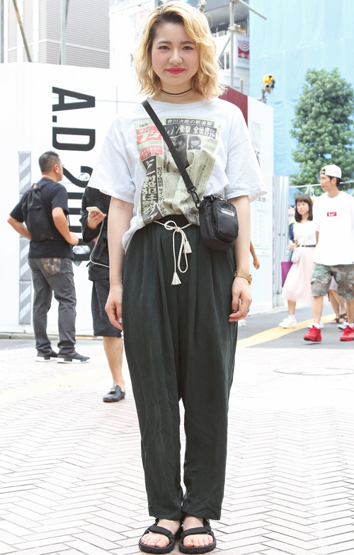 06955 21歳 女性 会社員（美容師）