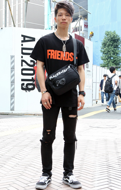 06957 18歳 男性 専門学校1年生（美容）