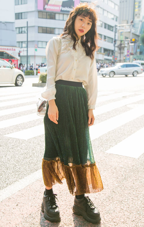 07282 25歳 女性 モデル