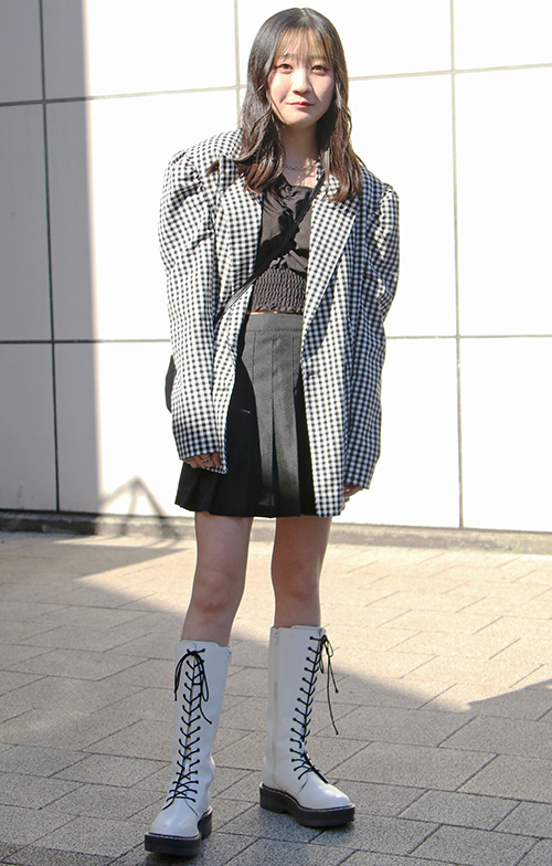 08193 14歳 女性 中学2年生