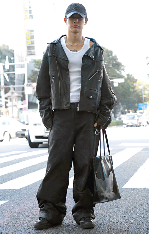 09388 23歳 男性 会社員