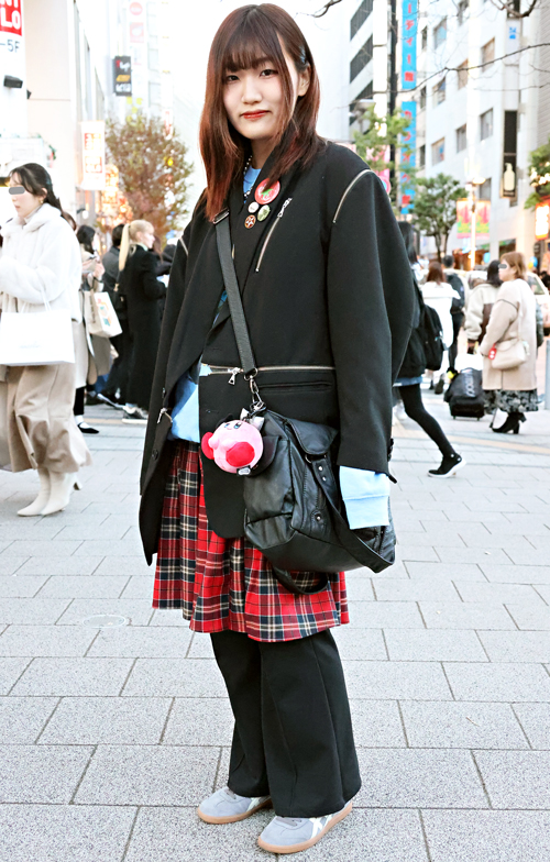 09428 19歳 女性 大学2年生（ファッション）