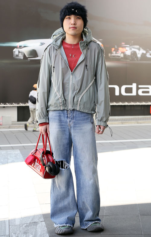 09497 21歳 男性 大学3年生（経済学部）