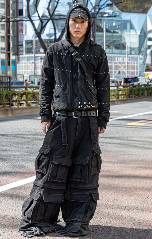 09508 21歳 男性 大学2年生（英米学部）