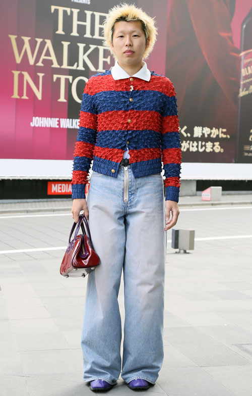 09527 21歳 男性 大学3年生（商学部）