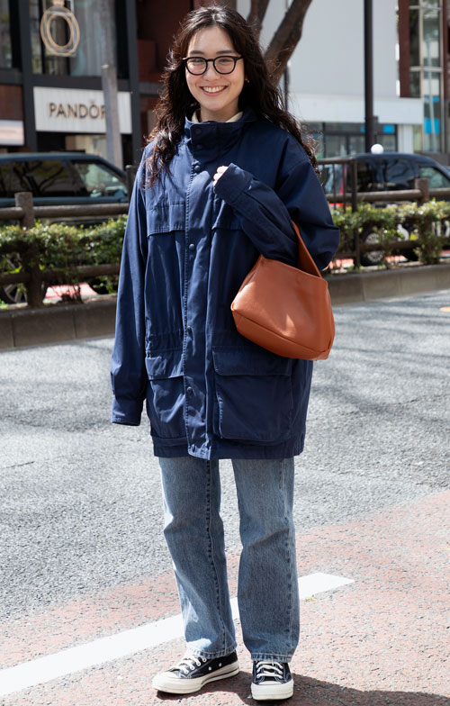 09545 27歳 女性 会社員（営業）