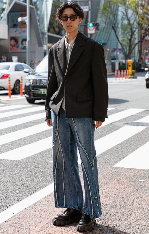 09546 21歳 男性 会社員