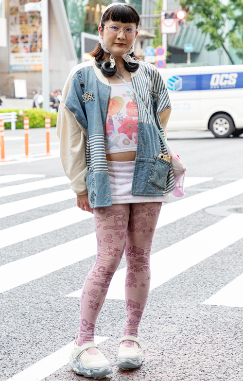 09574 18歳 その他 フリーター（ディスカウントショップ）