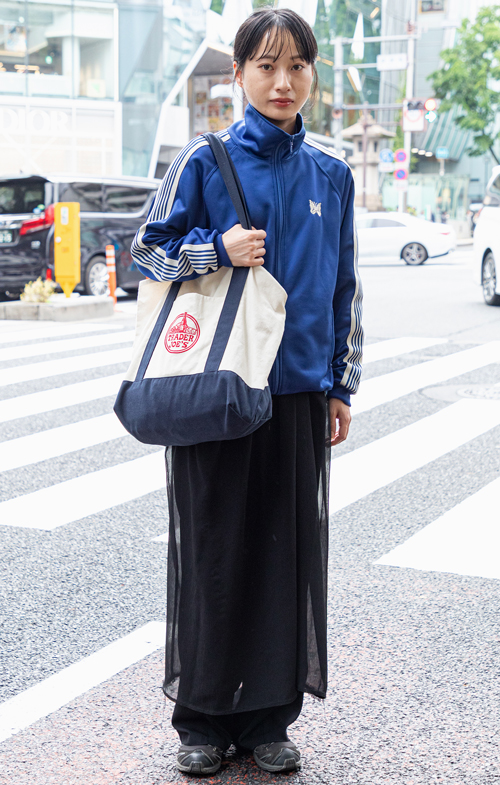 09580 25歳  会社員（医療事務）