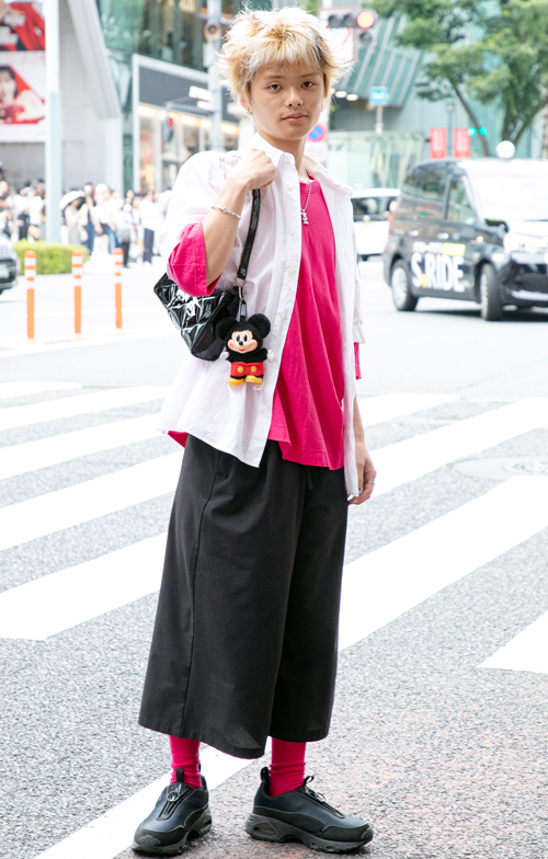 09604 18歳 男性 専門学校1年生（服飾）