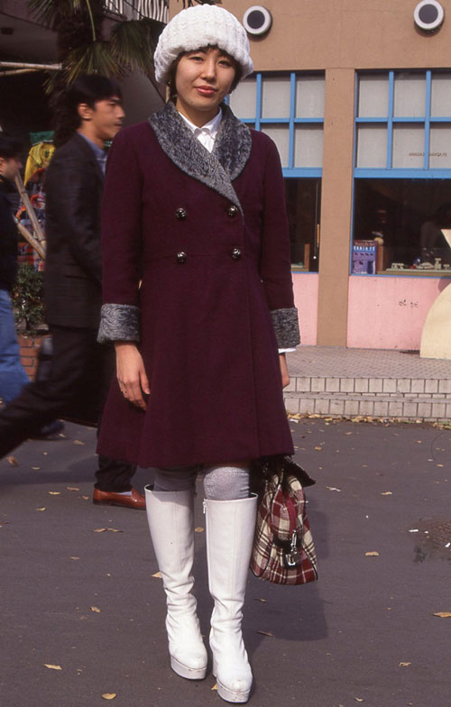 int168 19歳 女性 専門学生（服飾）