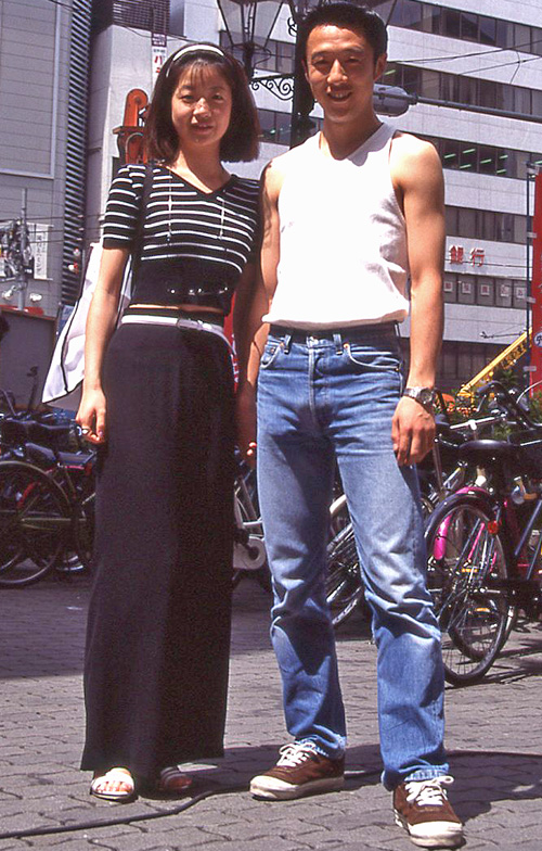 06188 21歳 女性 美容師