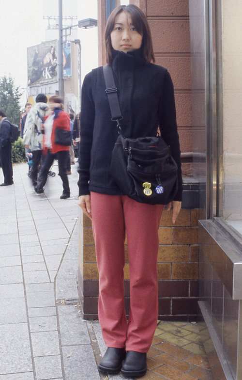 int215 19歳 女性 専門学校生