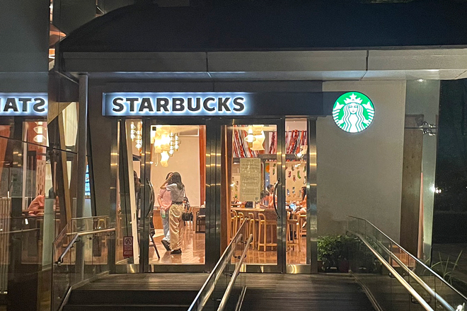 スタバ・スタディーズ
〜「スタバらしさ」をめぐる消費文化論講義〜
第7回 アリス・ウォータースとスタバ、消費社会に乗るか反るか