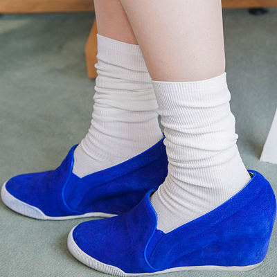 ストリートファッション,マーケティング,across,ストリートスナップ,アクロス,オフィス,定点観測,オフィス定点観測,スナップ,ソックス,チュチュアンナ,白ソックス,トレンド,tutuanna,