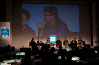 ミズベリング,MIZBERING, 陣内秀信, 水辺とまちのソーシャルデザイン懇談会, 国土交通省, 水辺, 河川管理者,ミズベリングプロジェクト,ミズベリング東京会議,公益財団法人リバーフロント研究所,井出玄一, ボートピープルアソシエーション,伊藤香織,忽那裕樹,紫牟田伸子, 金井司, SCOP, 山名清隆, 水都大阪フェスティバル,馬場正尊,規制緩和,中の島公園,北浜エリア,道頓堀川, 墨田公園,万世橋,ｍAAchエキュート,